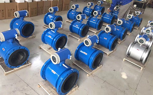 dn500污水流量计产品图