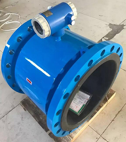 dn700污水流量计产品图